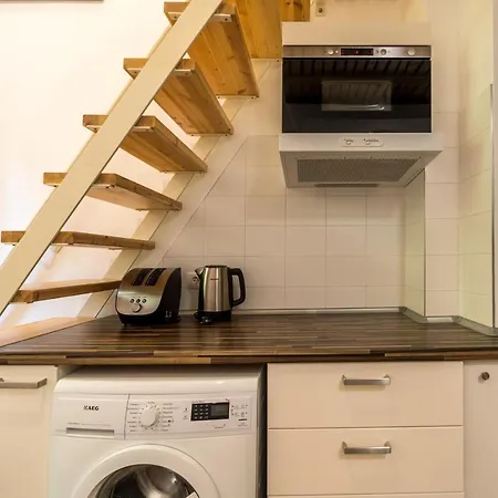 Urban Stuck Kreuzberg Berlino